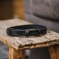 Afbeelding geladen in Galerij-viewer, No Fuss Halsband Hond Leer Zwart - Cooper & Quint