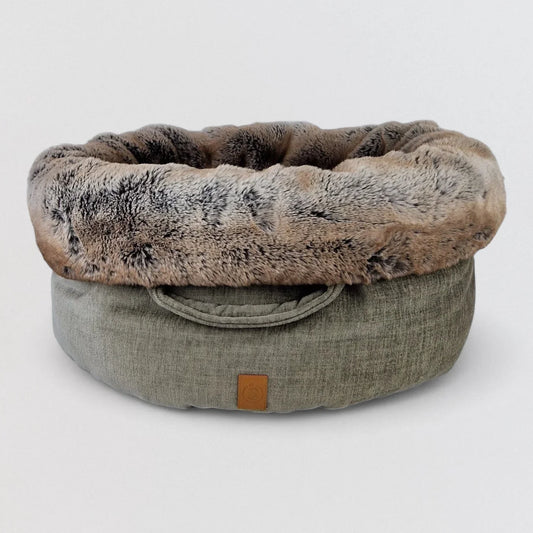 POOCH POUCH linnen look hondenmand met faux fur rand, knusse en stijlvolle hondenslaapplaats.