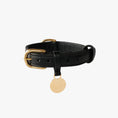 Afbeelding geladen in Galerij-viewer, Luxury black leather dog collar with gold accents, adjustable and stylish.