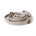 Afbeelding geladen in Galerij-viewer, Simply Hemp Hondenriem durable eco-friendly Belgian hemp dog leash in shell white with brass hardware