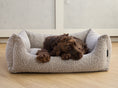 Afbeelding geladen in Galerij-viewer, Hondenmand  BILLY Bouclé  Taupe