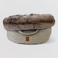 Afbeelding geladen in Galerij-viewer, POOCH POUCH Mist ronde Hondenmand off white
