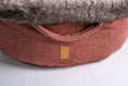 Afbeelding geladen in Galerij-viewer, POOCH POUCH linnen look Hondenmand

